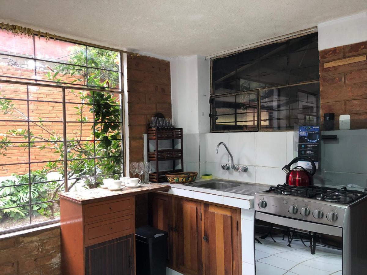 Mountain Chalet - Tungurahua Hot Springs/Aguas Termales Banos  Exterior photo